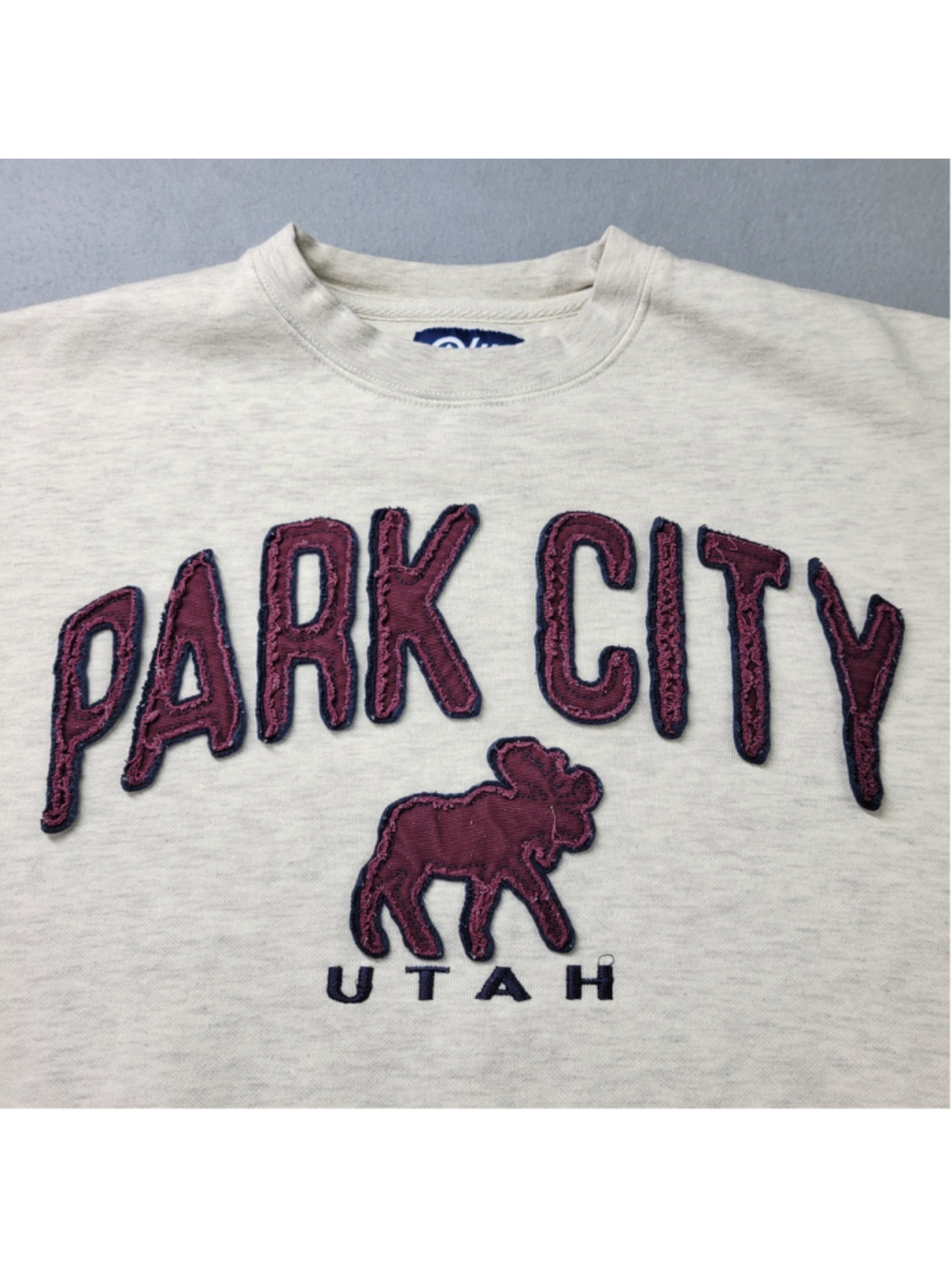 Park City Utah Sweatshirt Size S Gray Ski Moose Logo Blue 84 Crewneck Pullover - Picture 2 of 7
